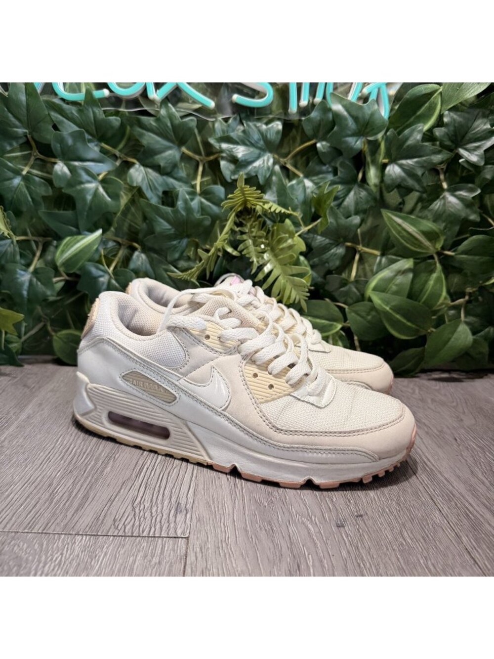 Nike Air Max 90 Summit White Pink & Oreowood Brown Women's Size 8 CT1873-100